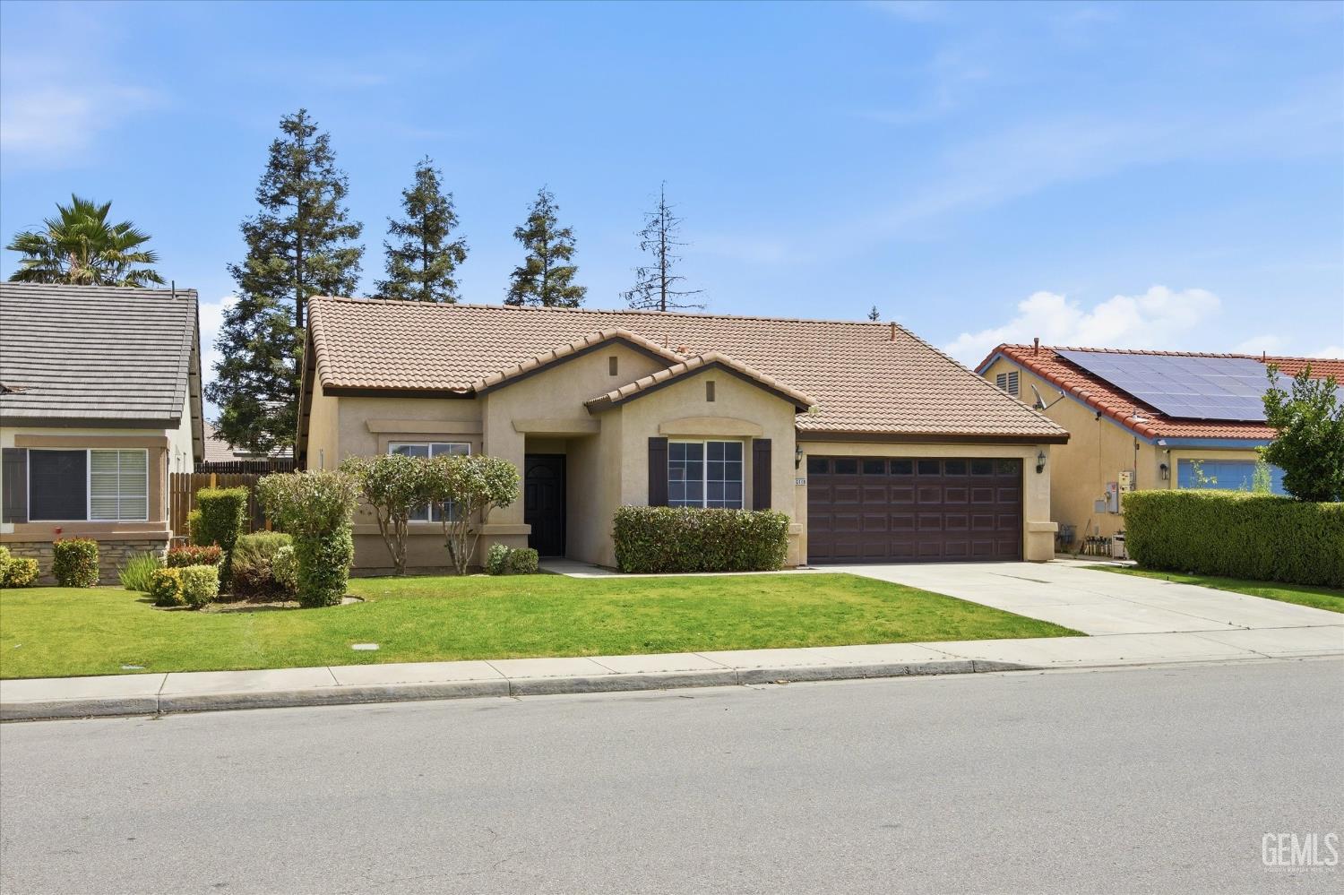 10110 Pyramid Peak Drive — photo 2