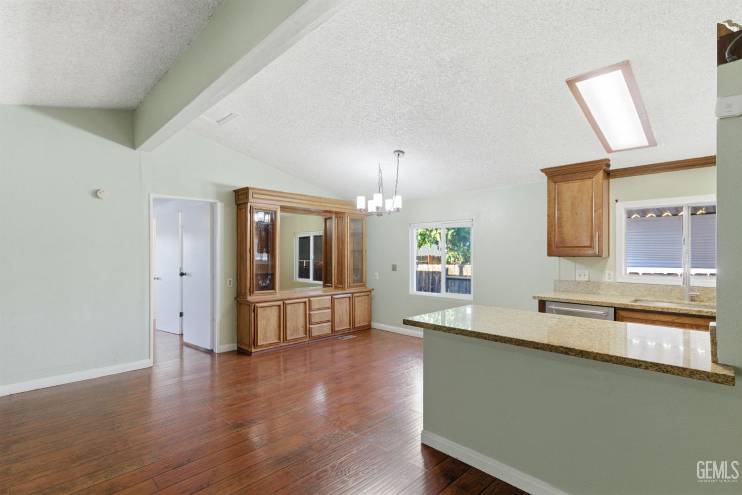 1301 Taft Hwy — photo 14