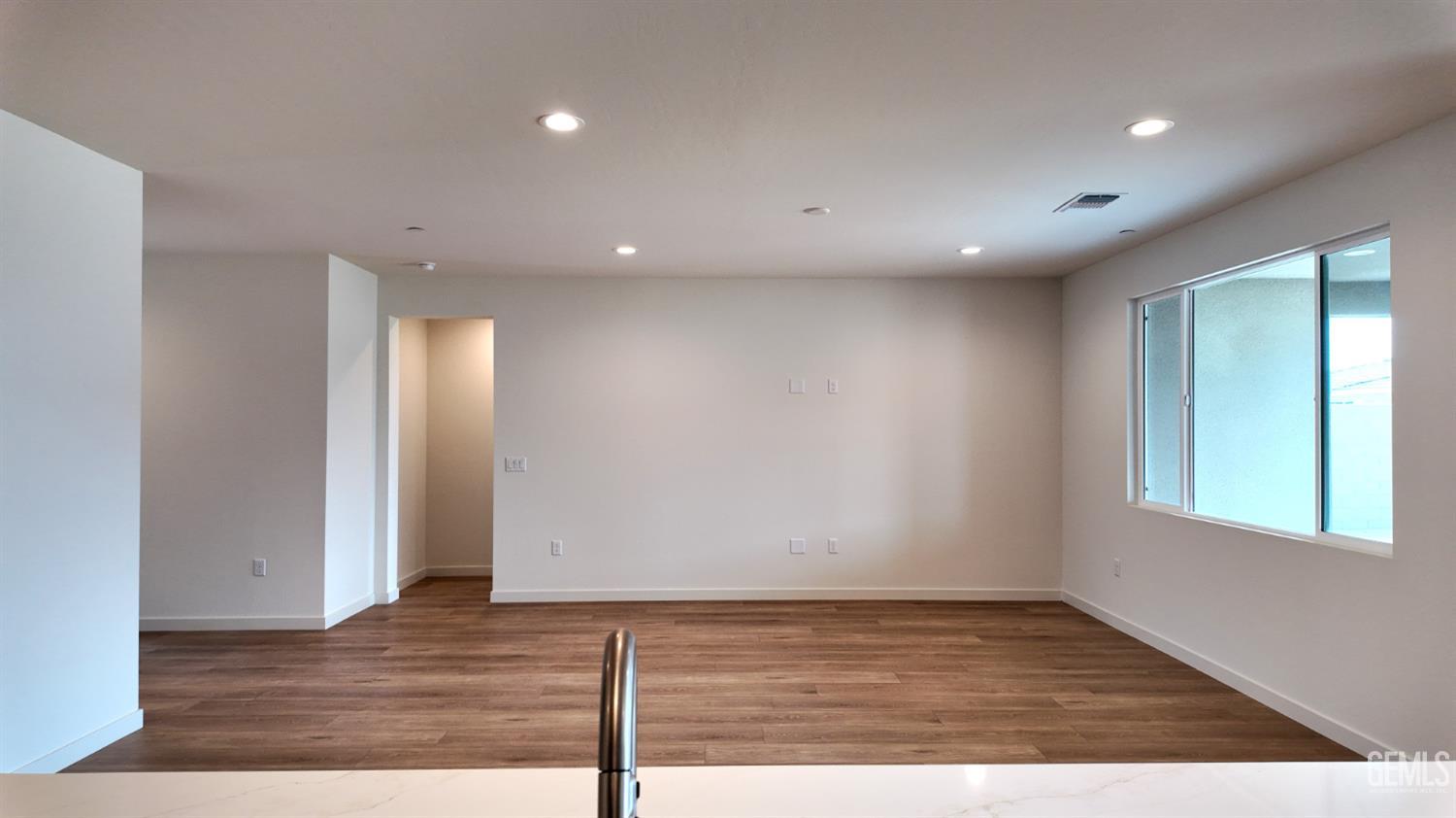 12710 Petaluma Court — photo 6