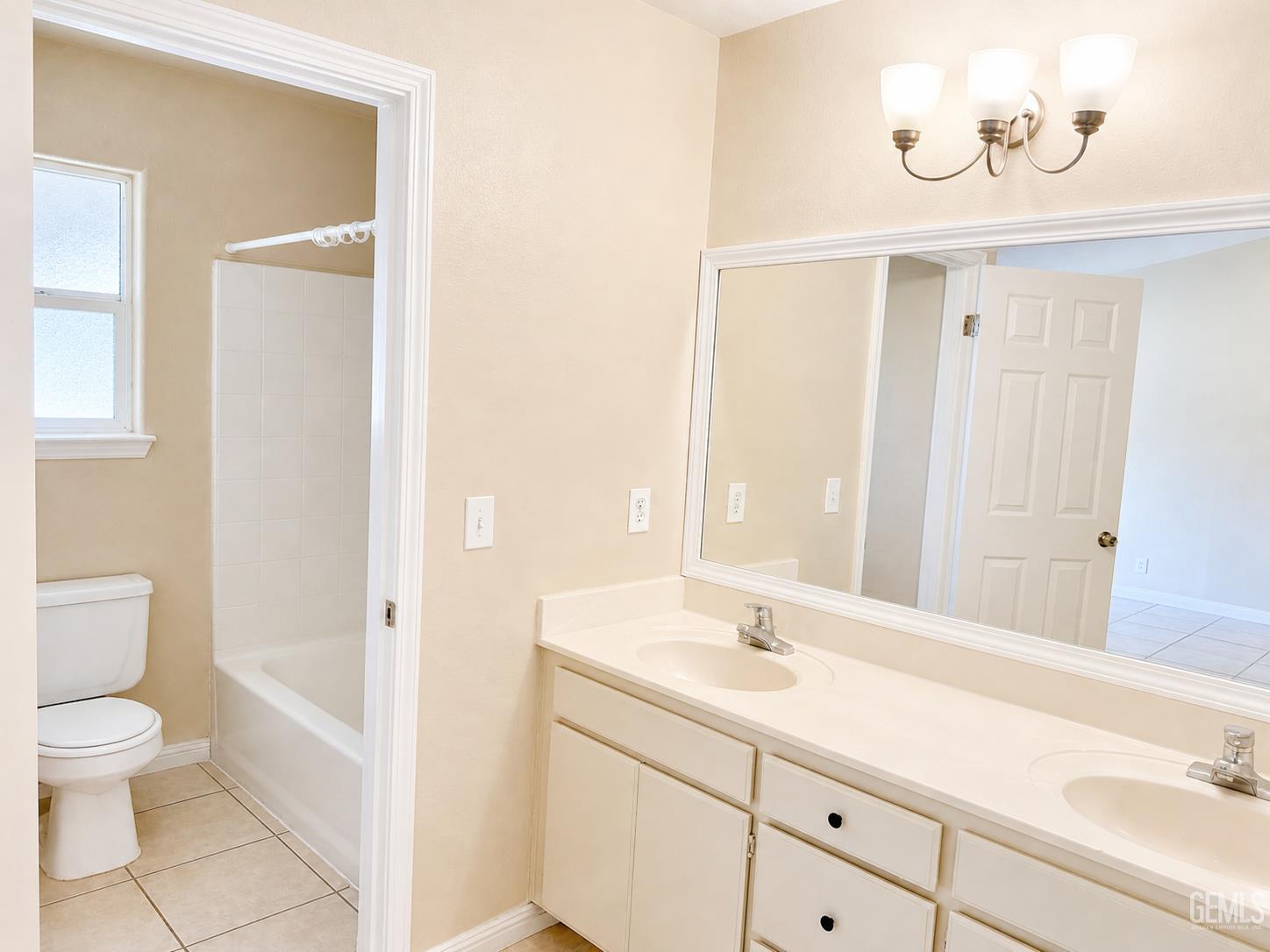 3125 Silver Spur Way — photo 8