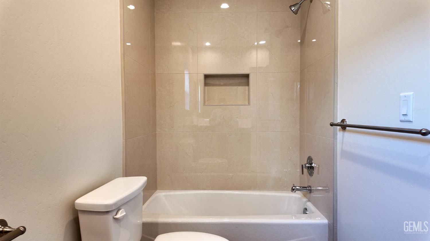 12710 Petaluma Court — photo 10