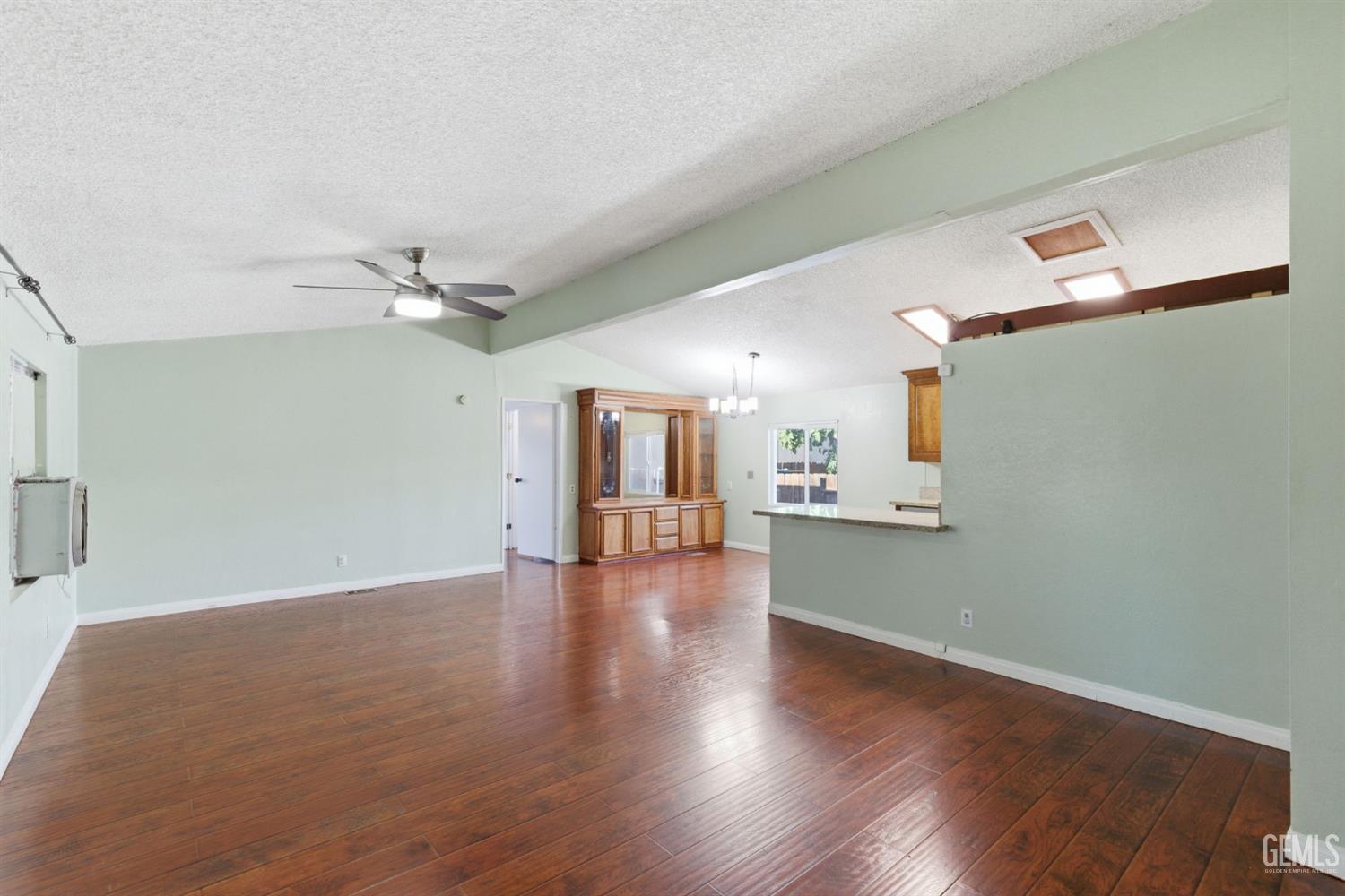 1301 Taft Hwy — photo 6
