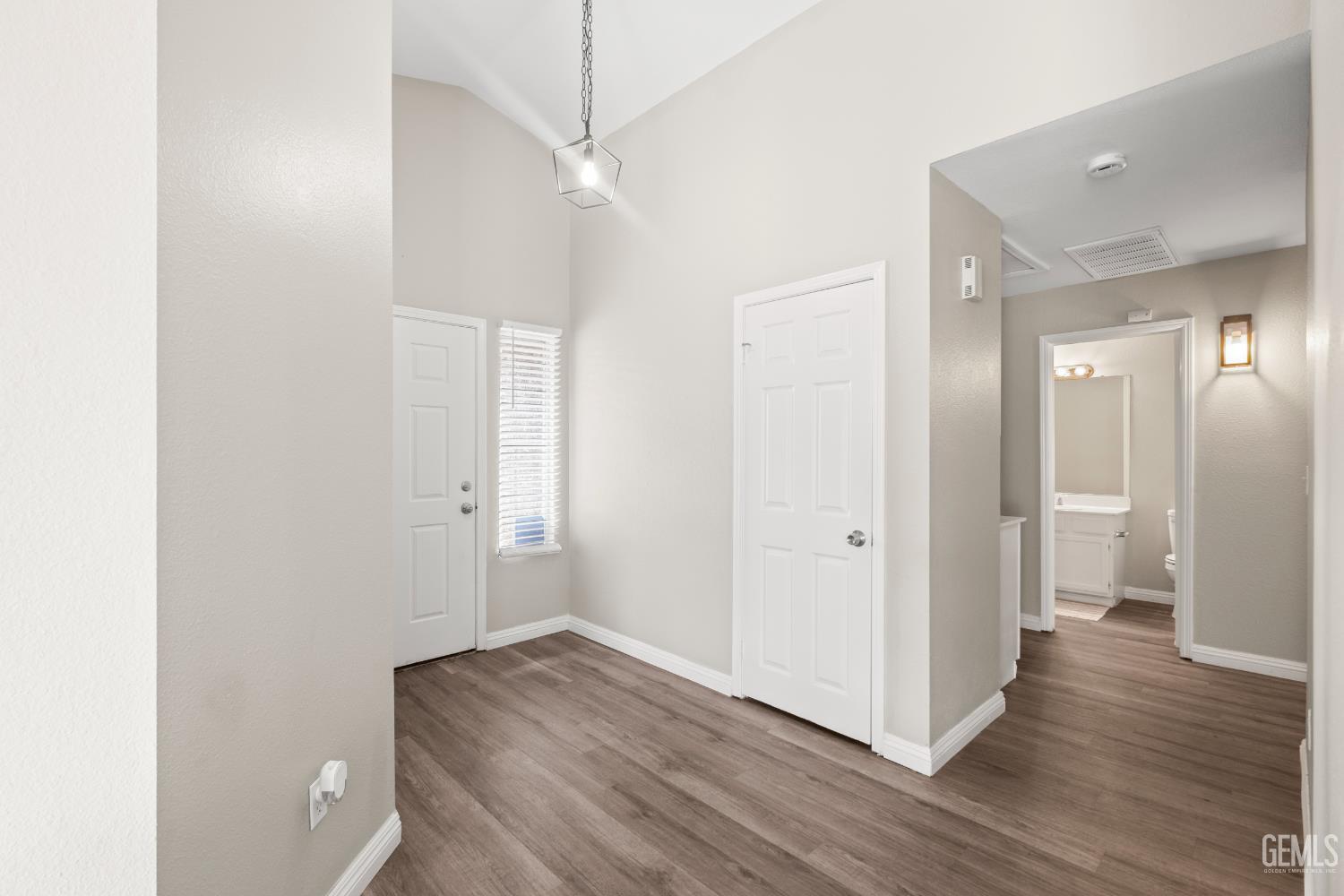 4911 Otters Meadow Dr — photo 5