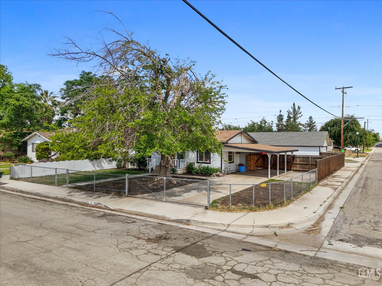 600 Olive Street — photo 16