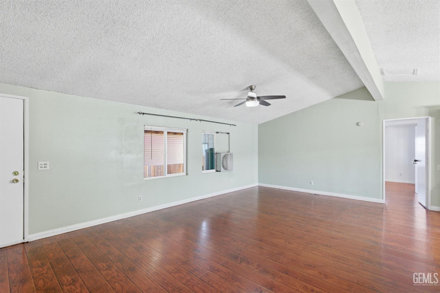 1301 Taft Hwy — photo 7