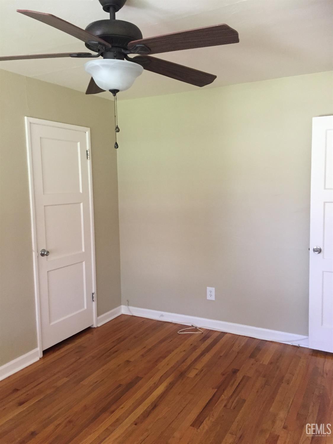 2915 Pine Street — photo 12