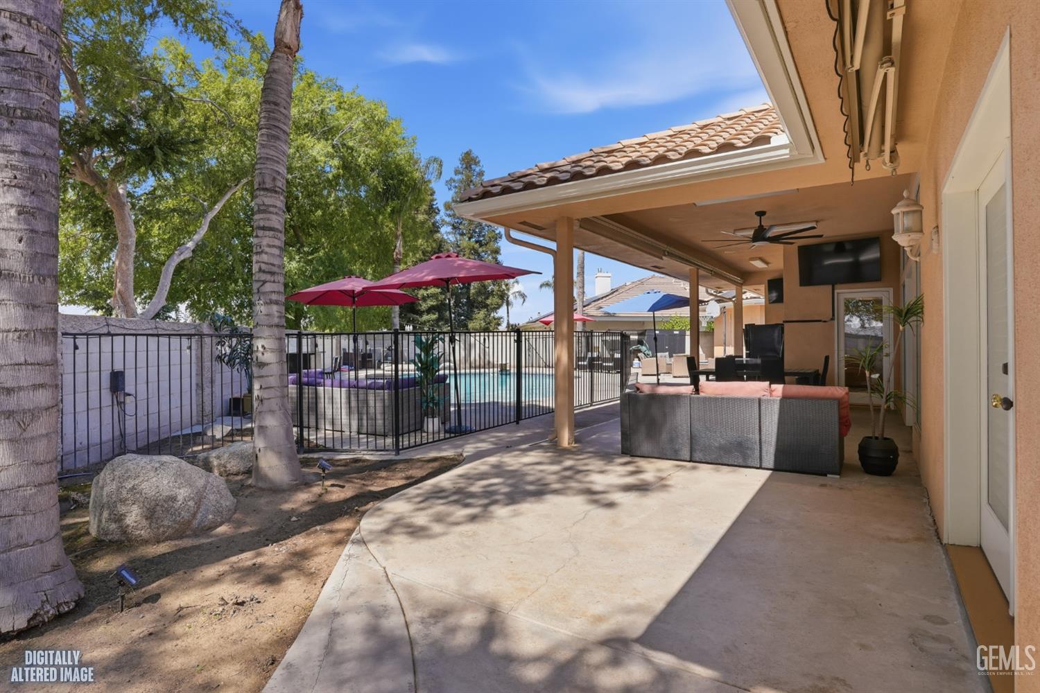 4906 Palisades Circle — photo 40