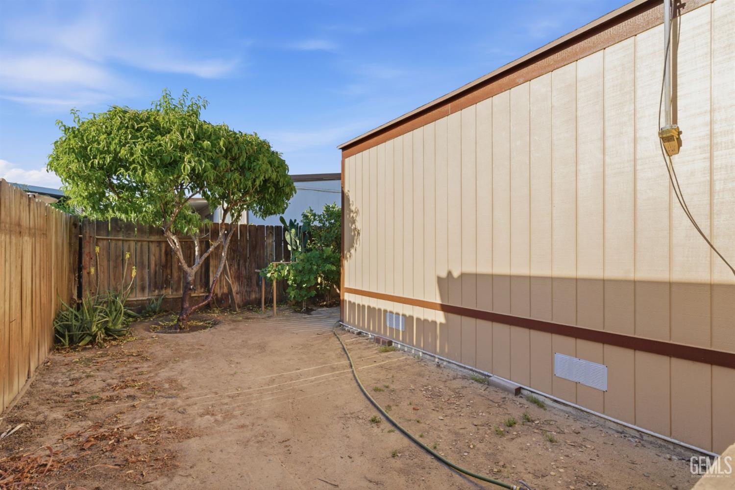 1301 Taft Hwy — photo 43