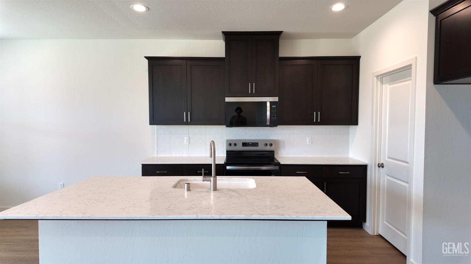 10715 Tatuk Way — photo 3