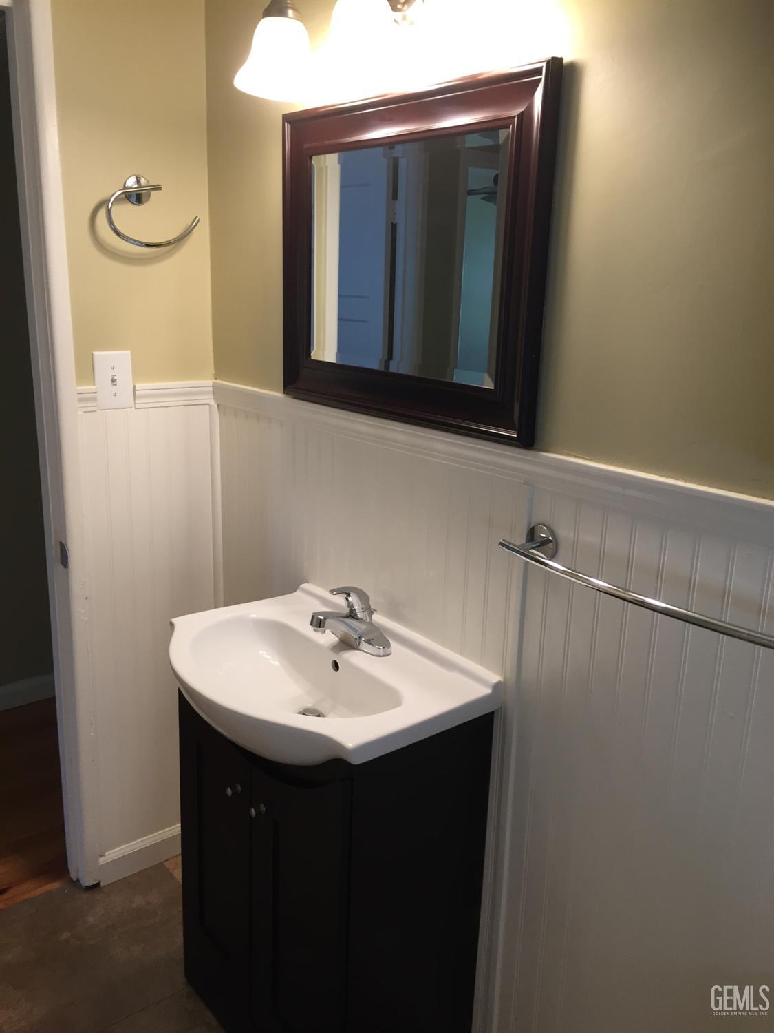 2915 Pine Street — photo 9