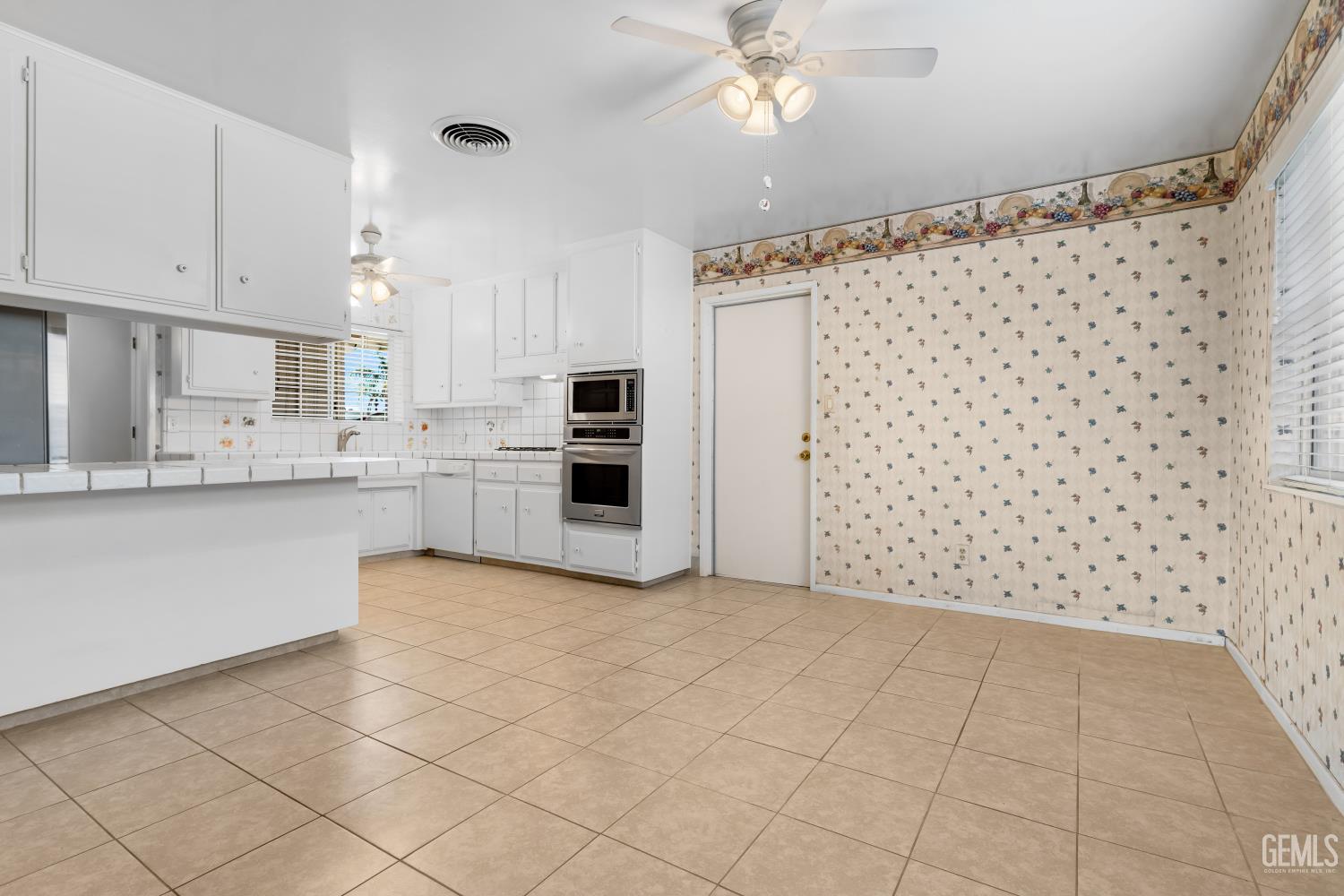 2715 Clemson Court — photo 7