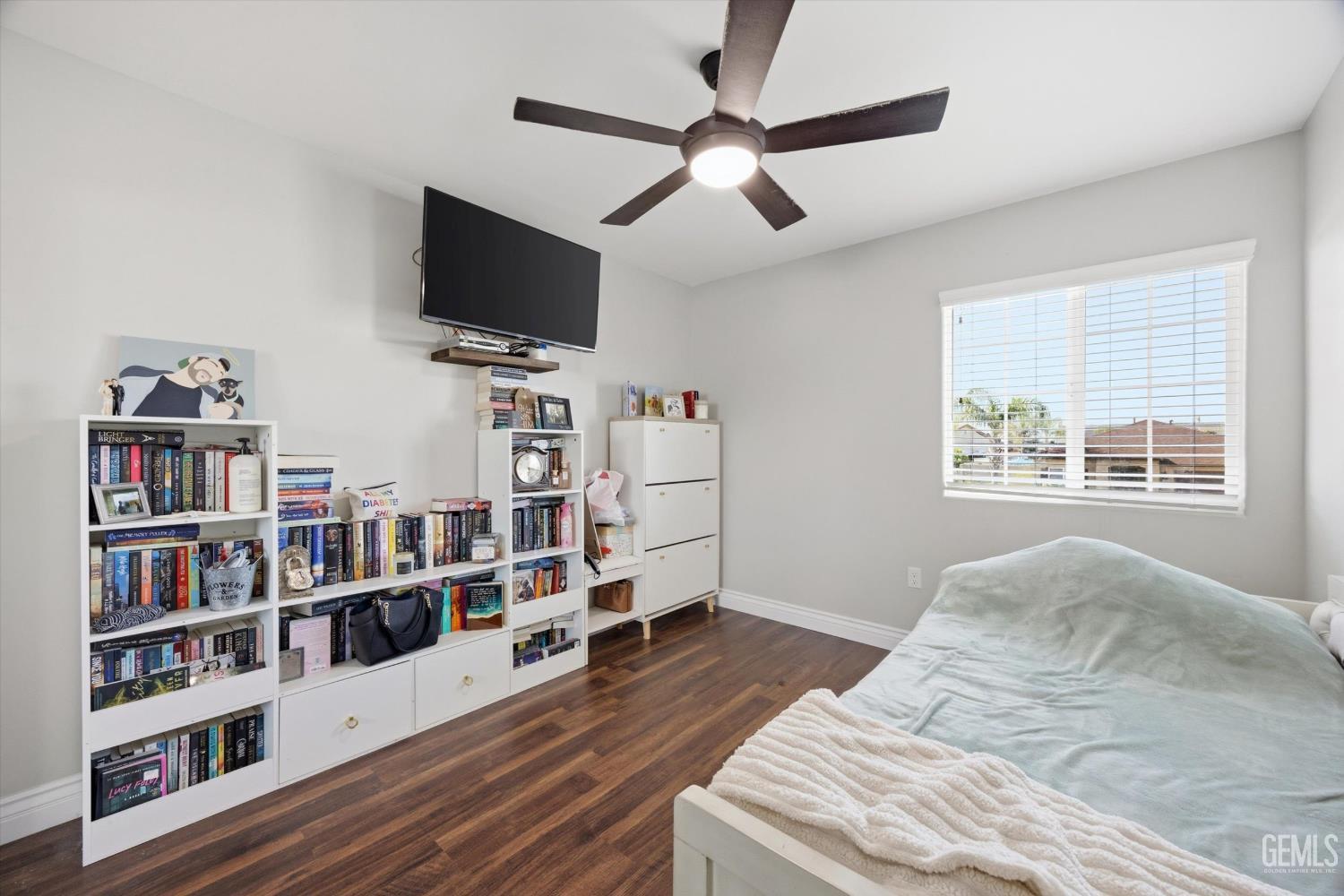 11618 Jimrik Avenue — photo 32