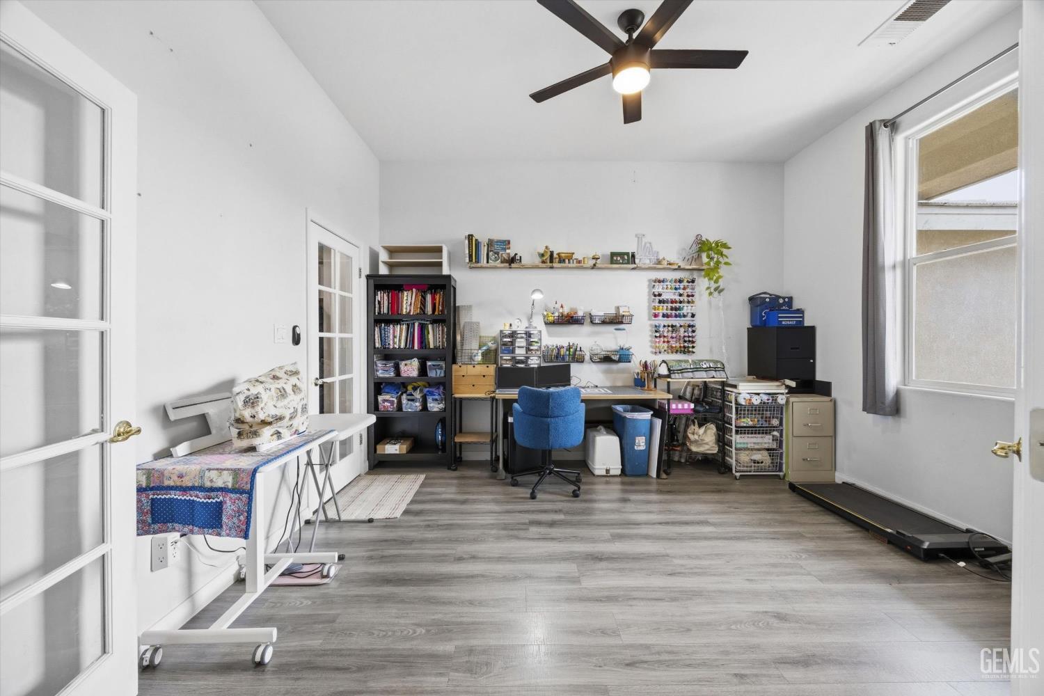 13127 Robertson Street — photo 16