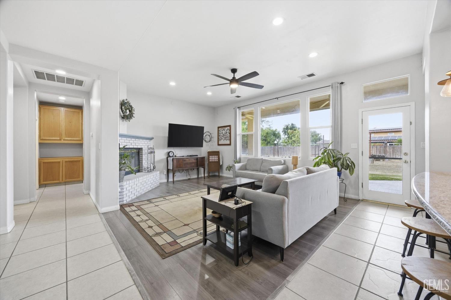 13127 Robertson Street — photo 21