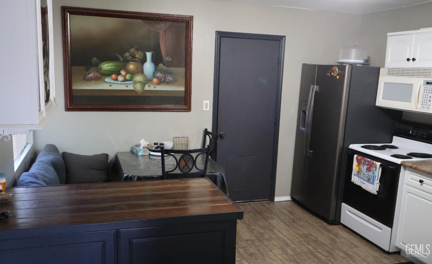 3815 Hoffman Avenue — photo 11