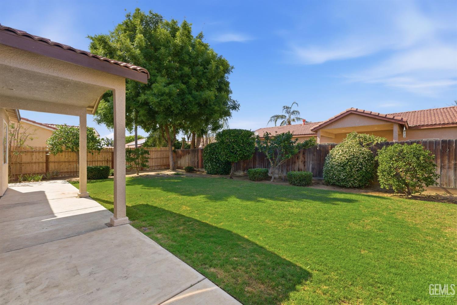 10904 Lewelling Street — photo 32