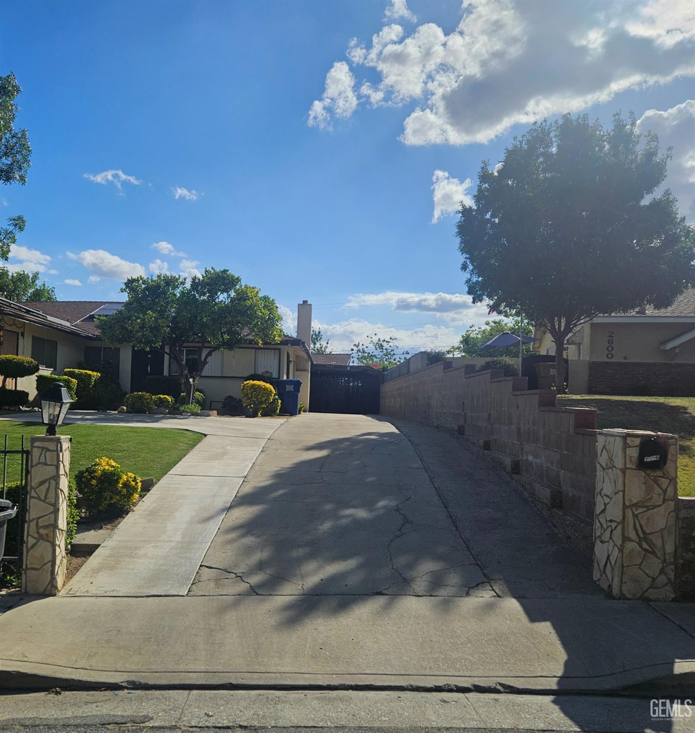 2516 S Tangerine Street — photo 3