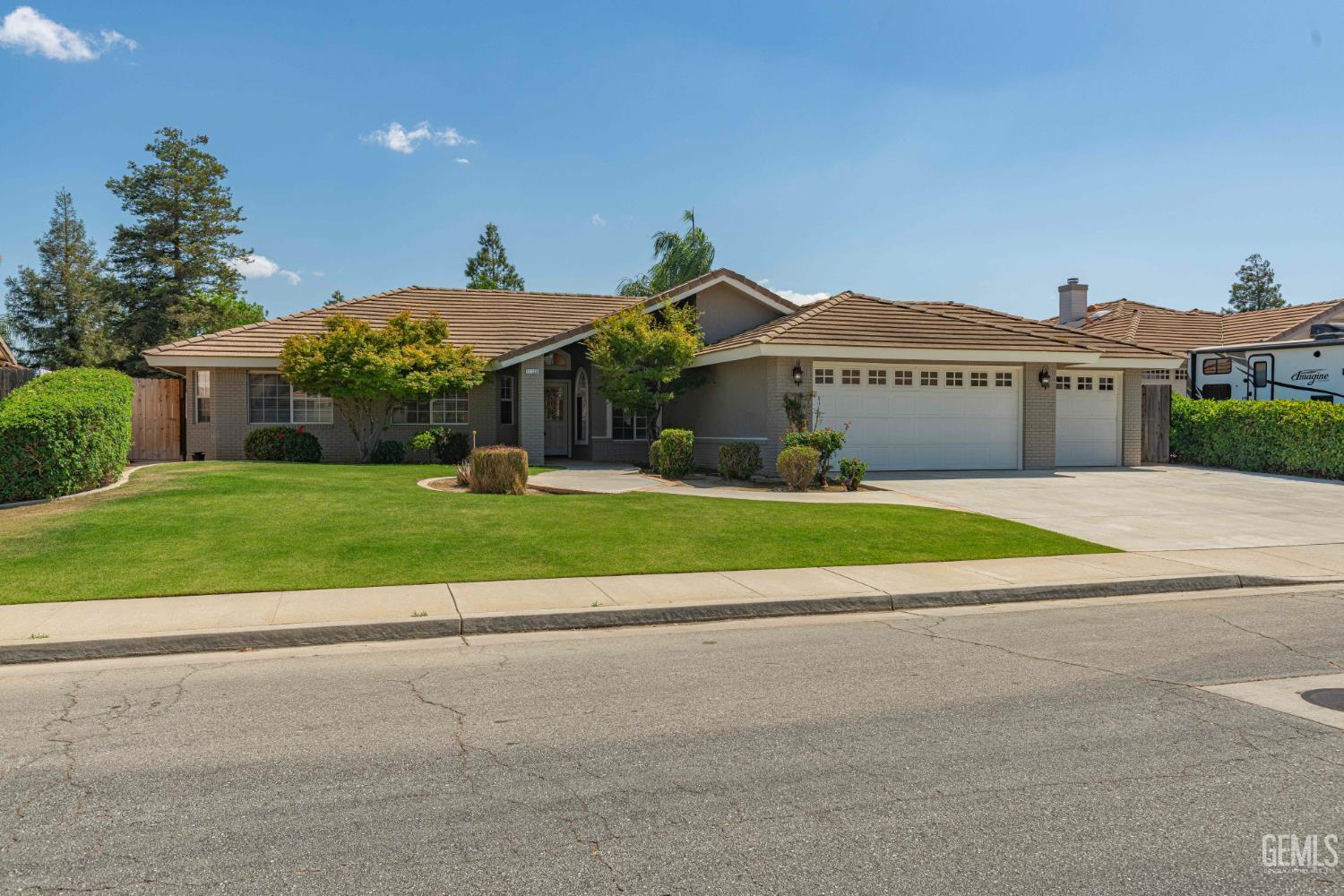 11123 Coachlight Court — photo 46