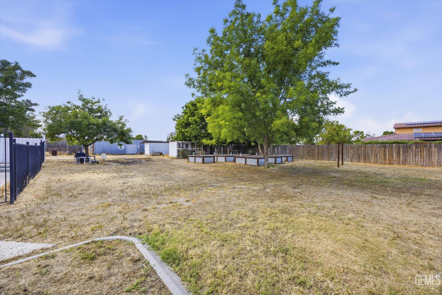 13127 Robertson Street — photo 59