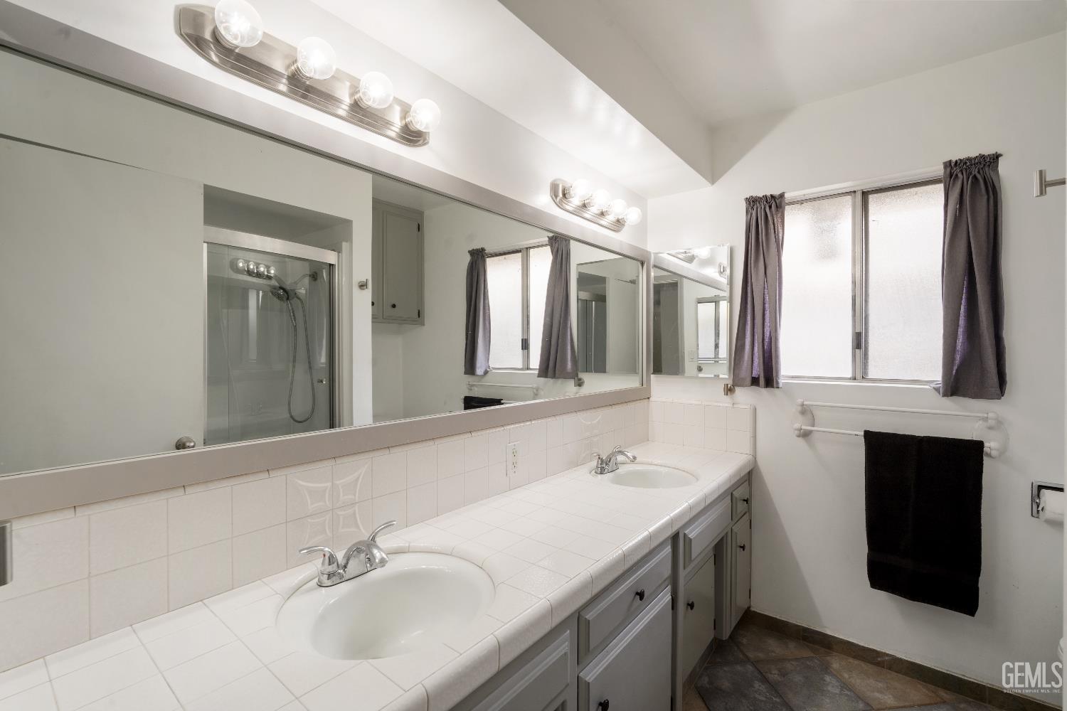 7916 Olive Drive — photo 14
