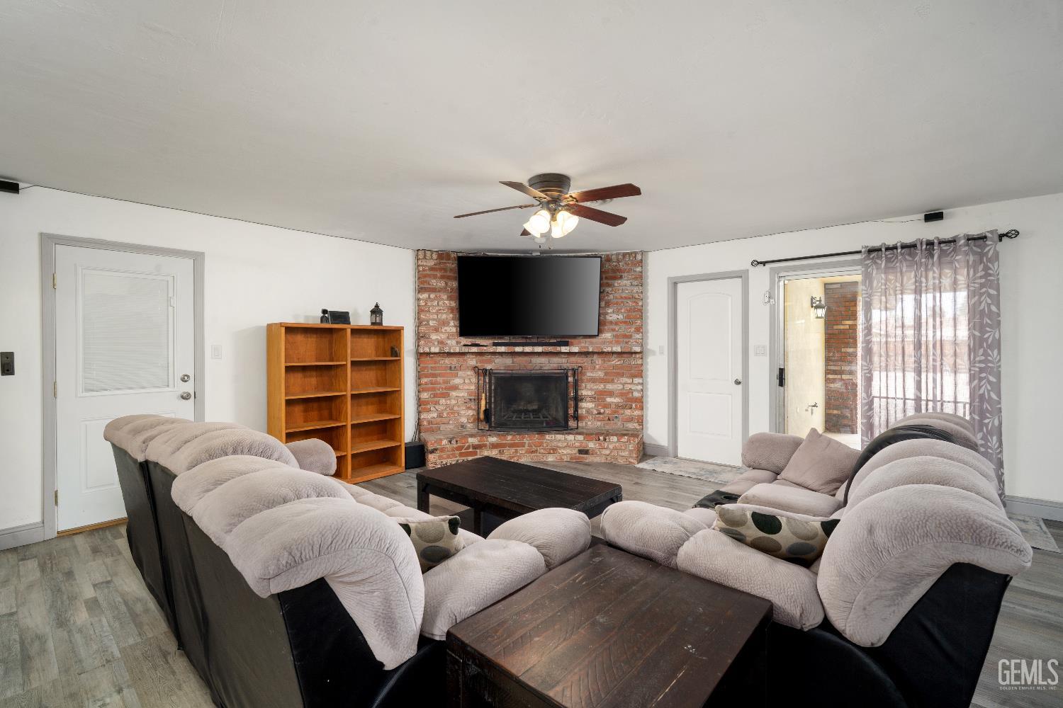 7916 Olive Drive — photo 6