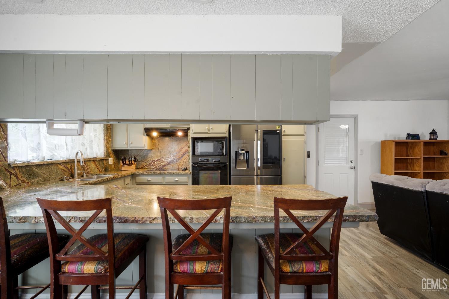 7916 Olive Drive — photo 8