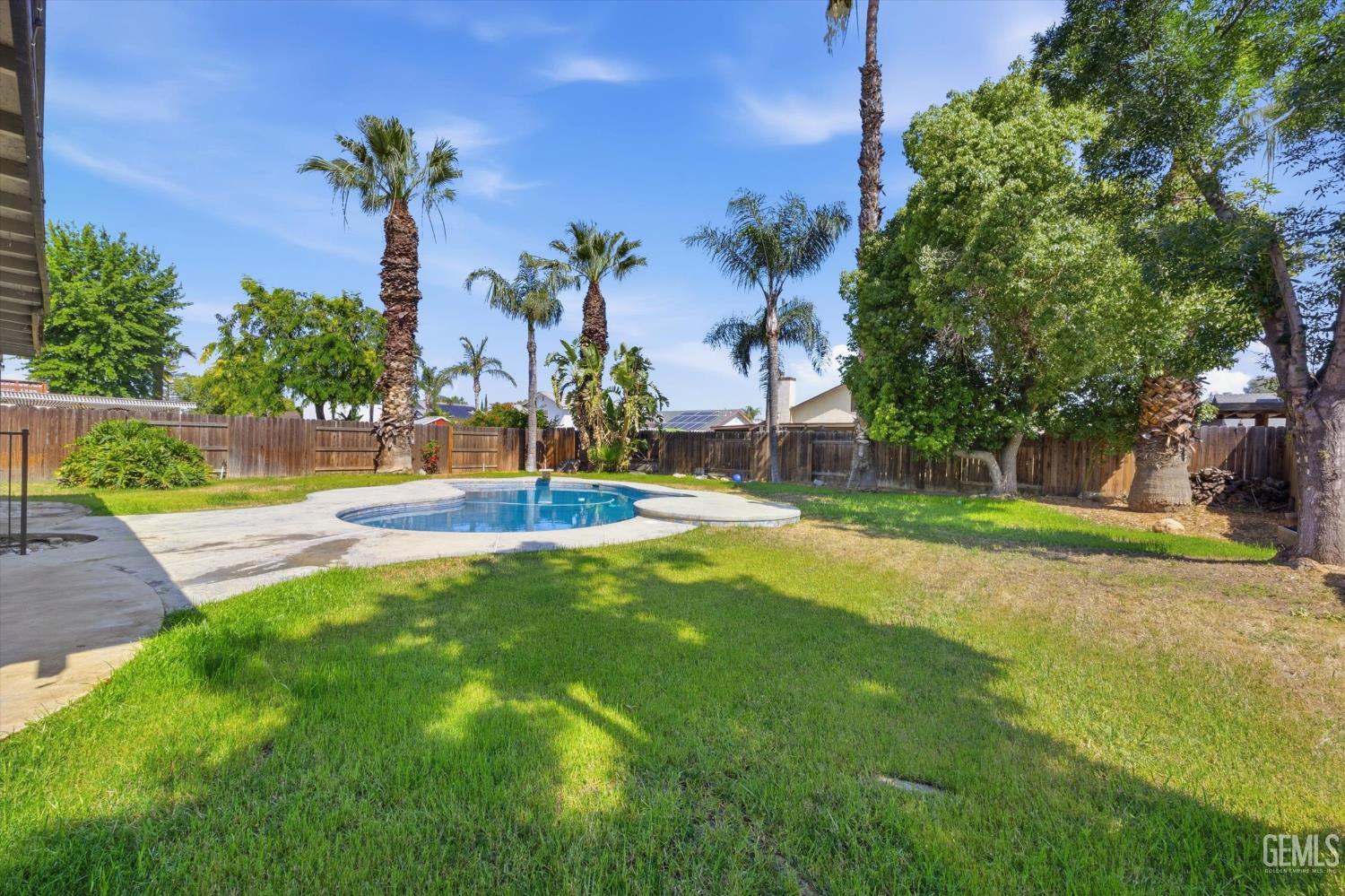 11618 Jimrik Avenue — photo 43