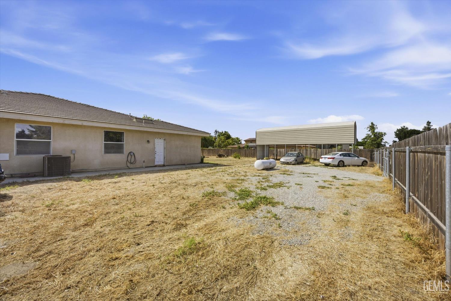 13127 Robertson Street — photo 57