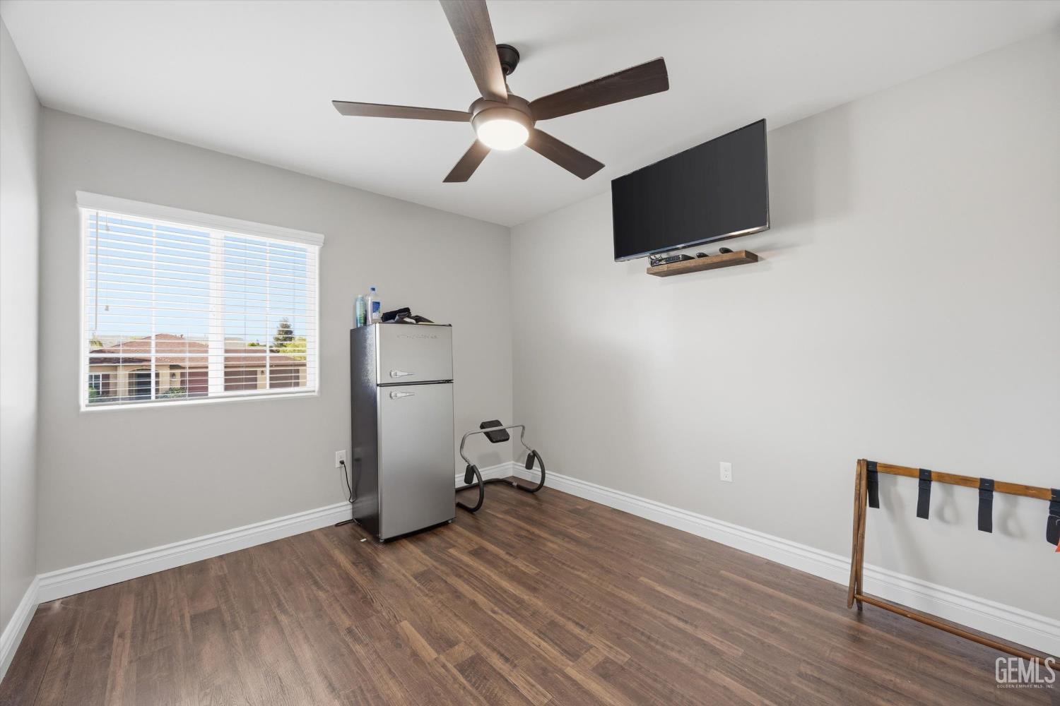11618 Jimrik Avenue — photo 34