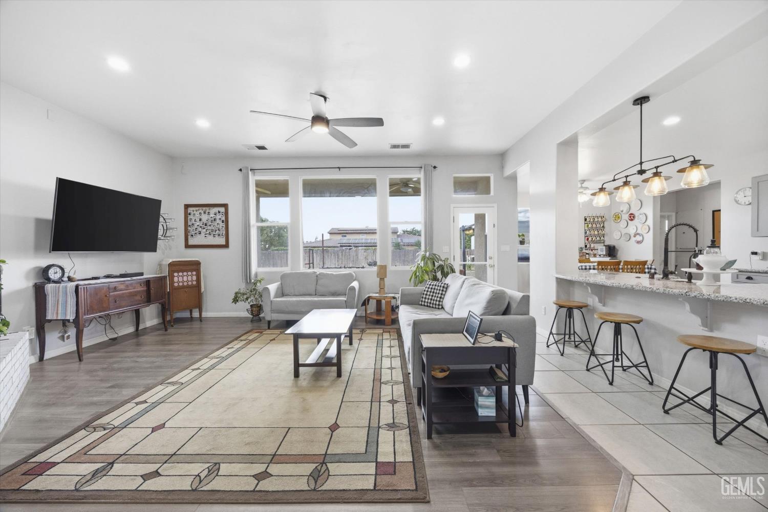 13127 Robertson Street — photo 17