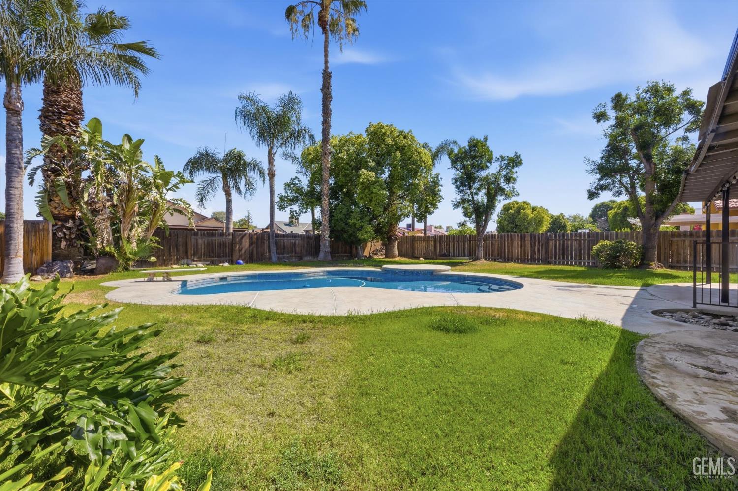 11618 Jimrik Avenue — photo 42