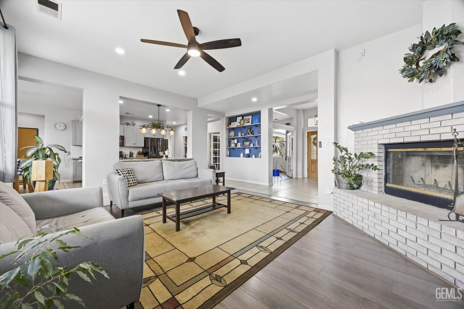13127 Robertson Street — photo 20