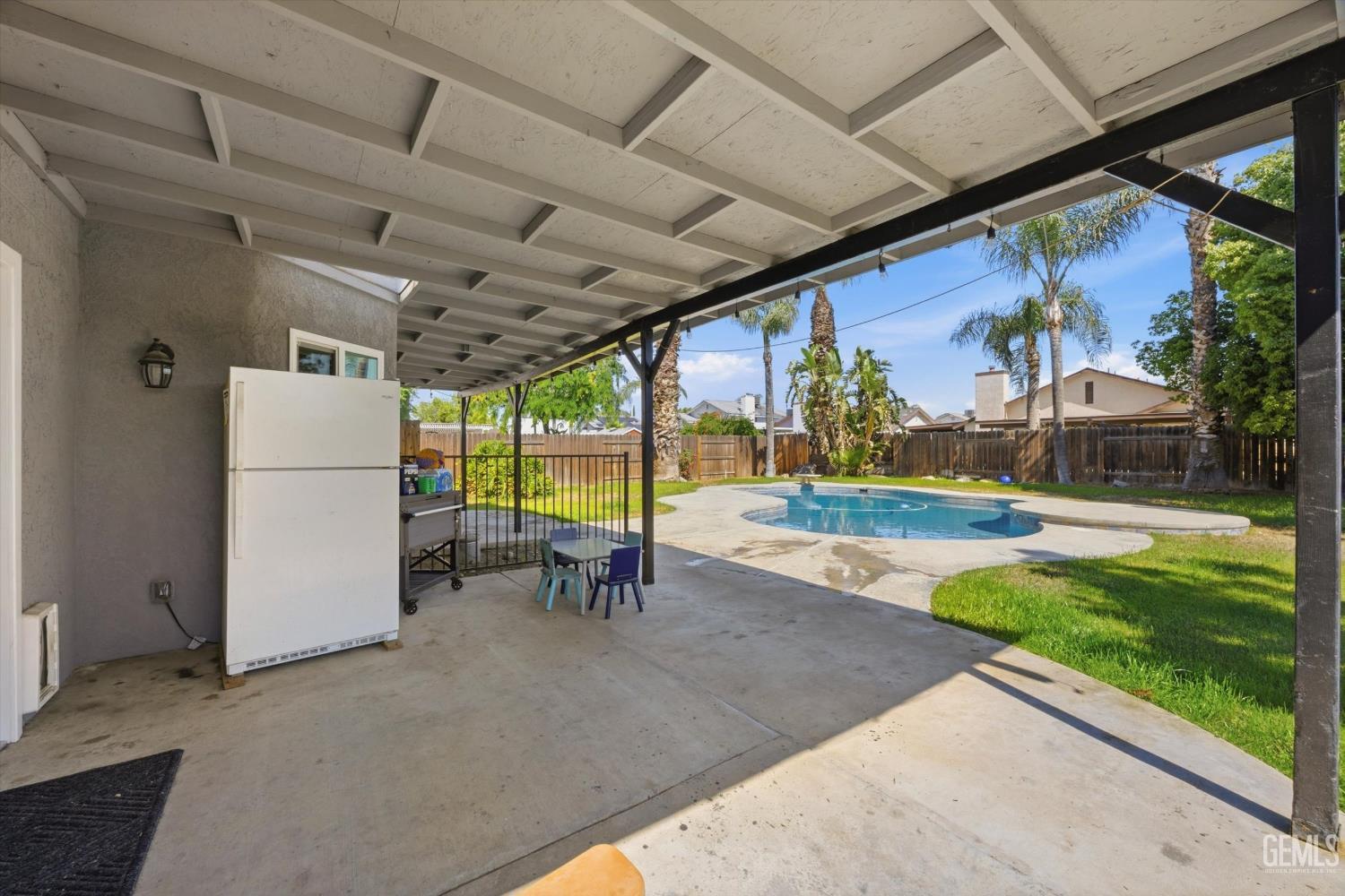 11618 Jimrik Avenue — photo 38