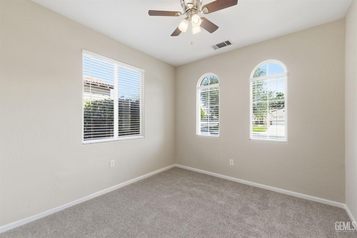 10904 Lewelling Street — photo 19