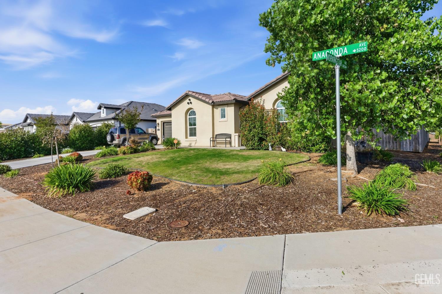 5206 Anaconda Avenue — photo 2