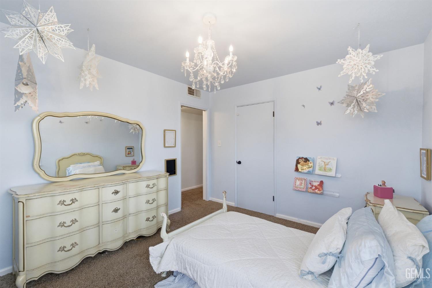 2228 Avondale Drive — photo 39