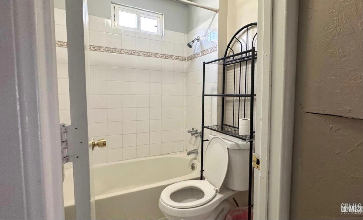 2606 N Baker Street — photo 7