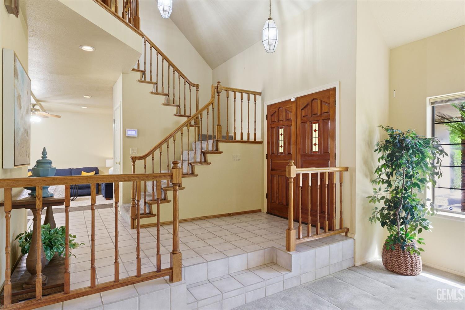 Condominium in Bakersfield, photo 4 of 51
