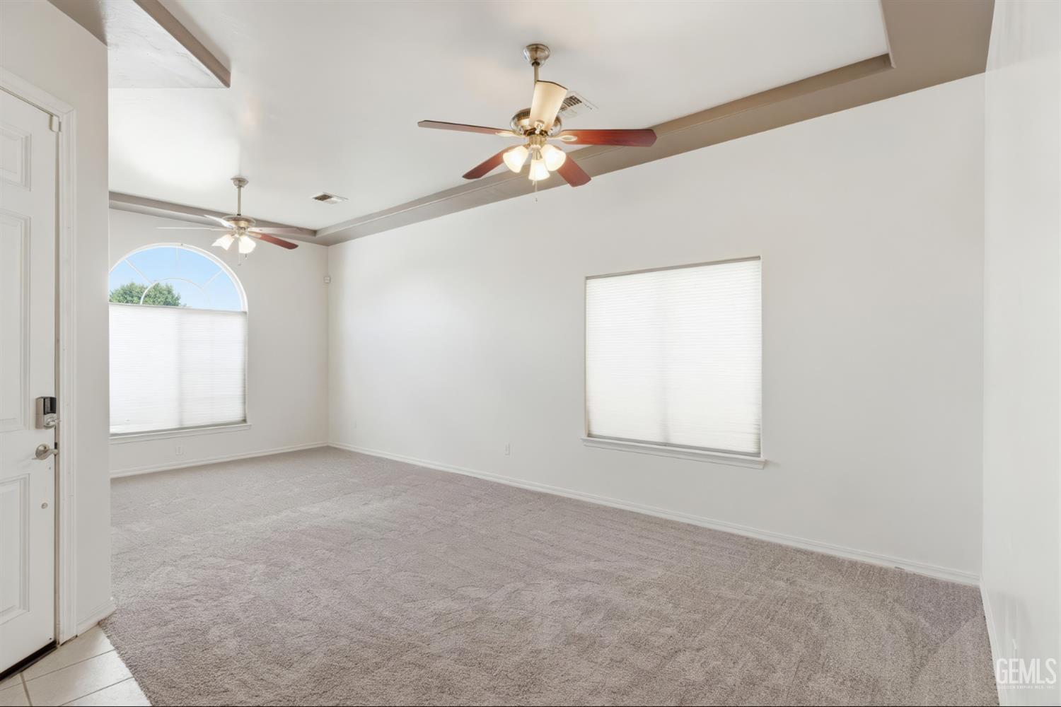 2415 Macau Street — photo 6