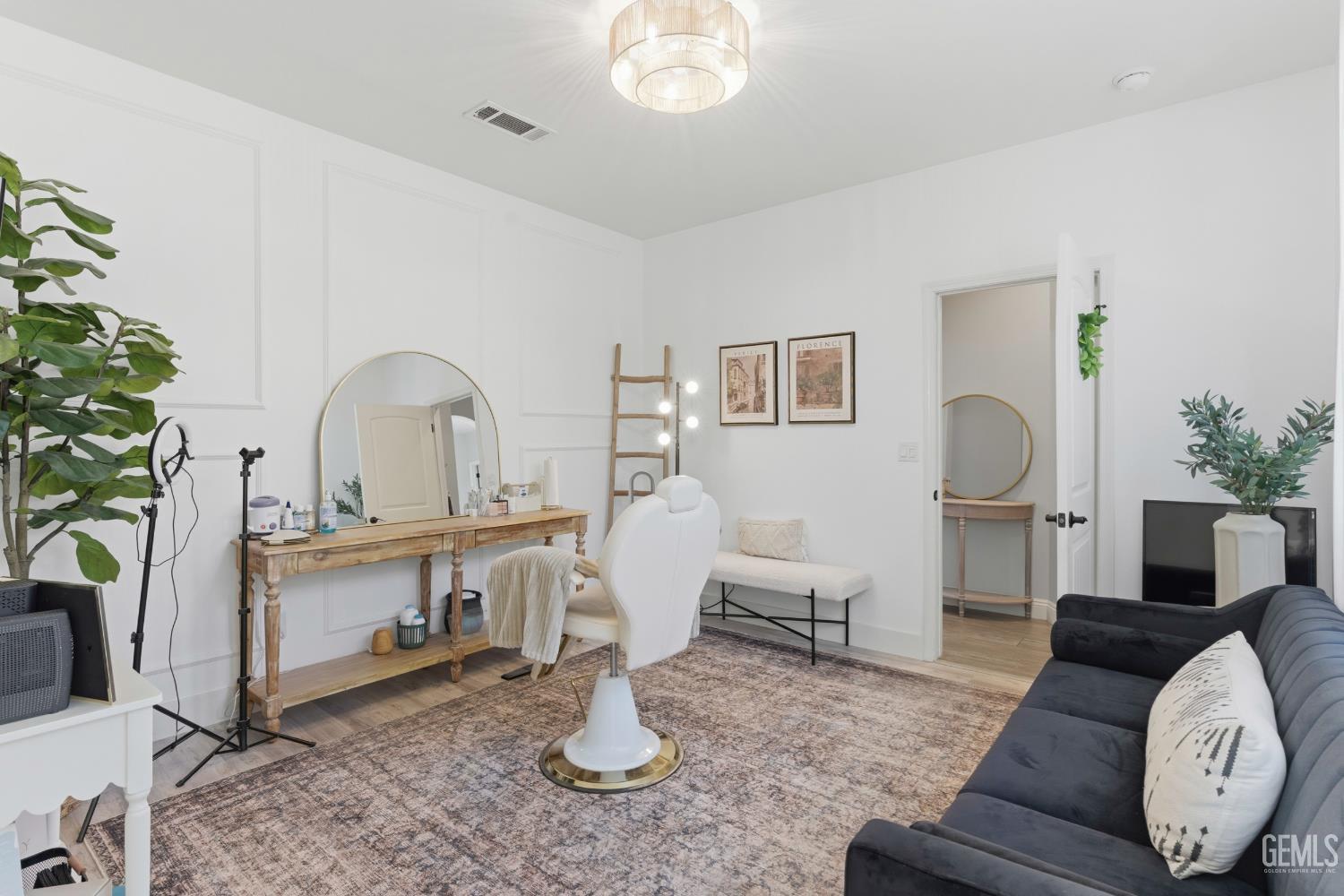 5206 Anaconda Avenue — photo 28