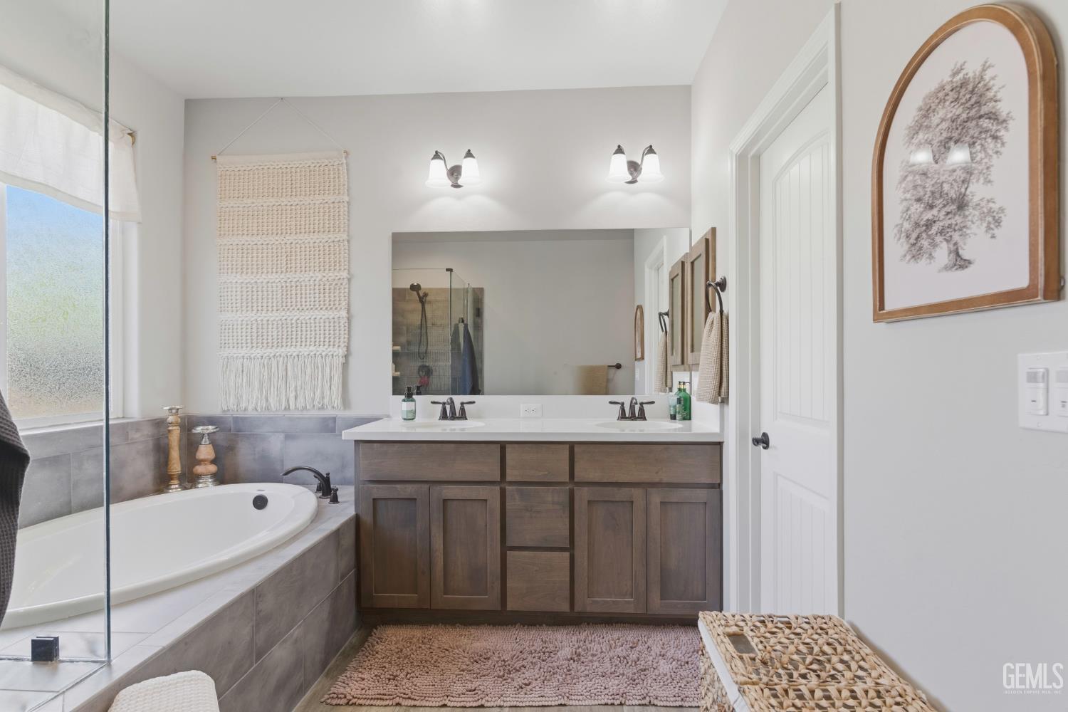 5206 Anaconda Avenue — photo 18