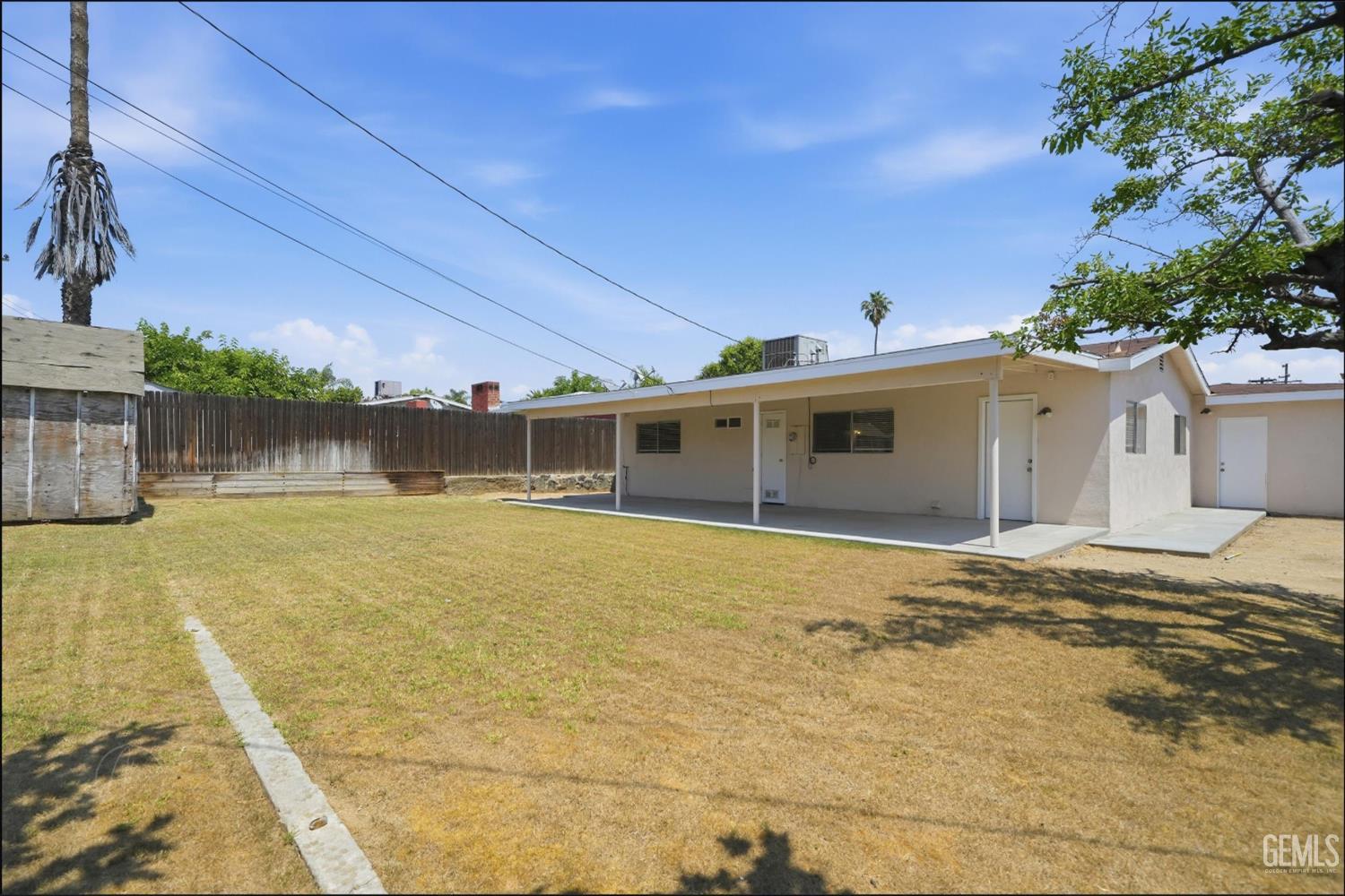 2540 Lynwood Street — photo 22
