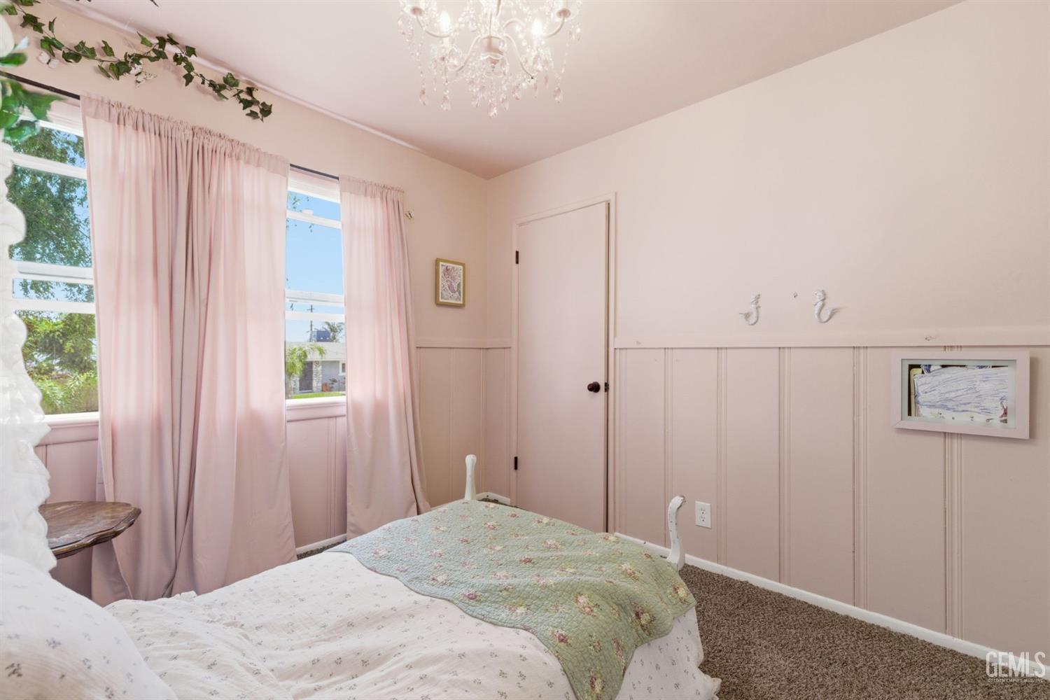 2228 Avondale Drive — photo 35