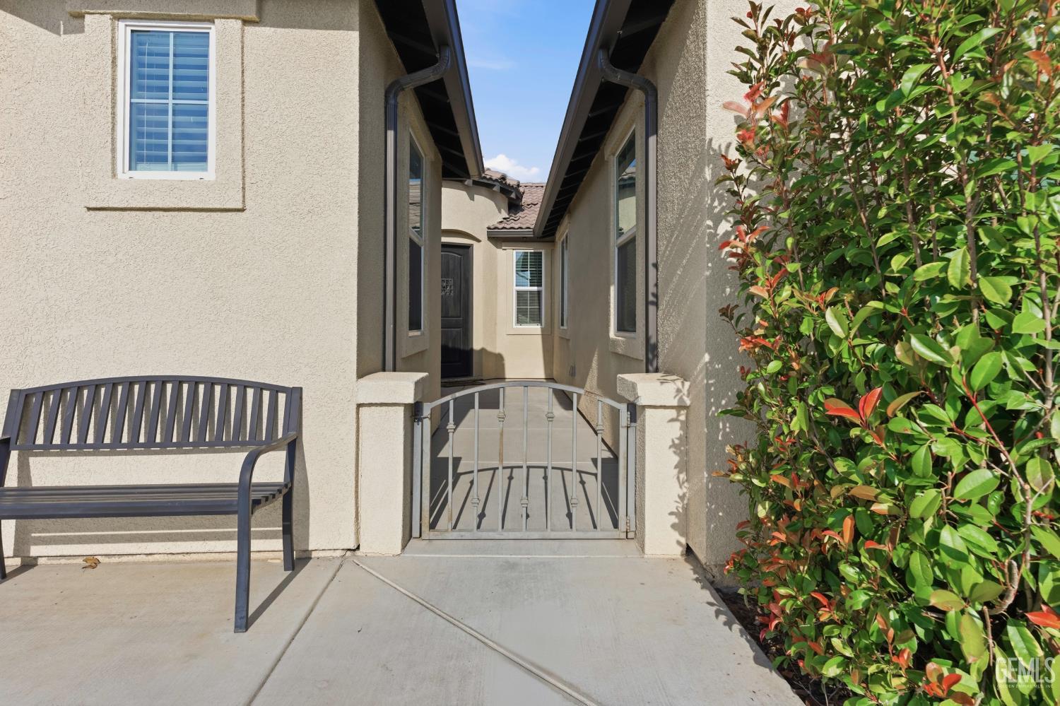 5206 Anaconda Avenue — photo 3