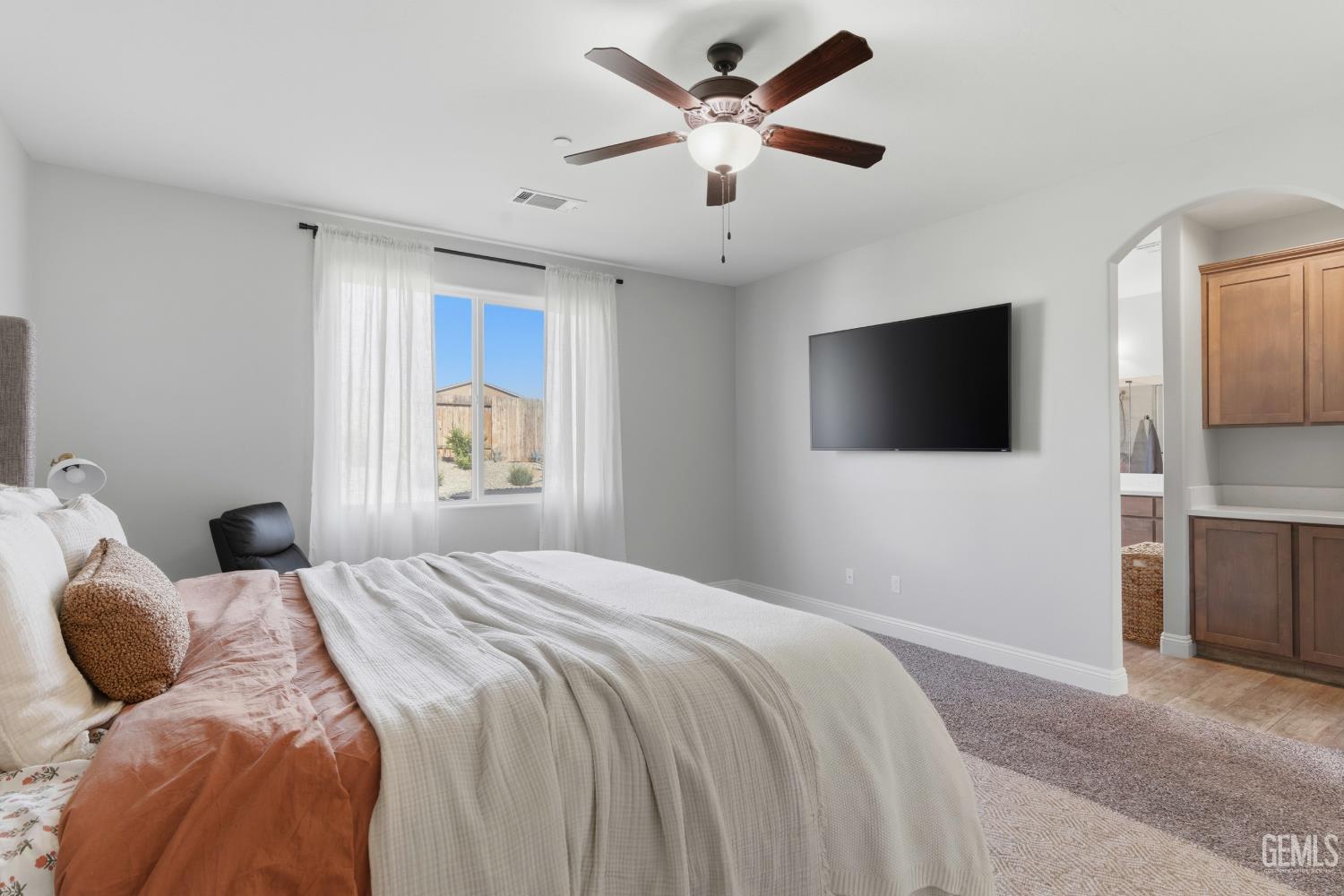 5206 Anaconda Avenue — photo 16