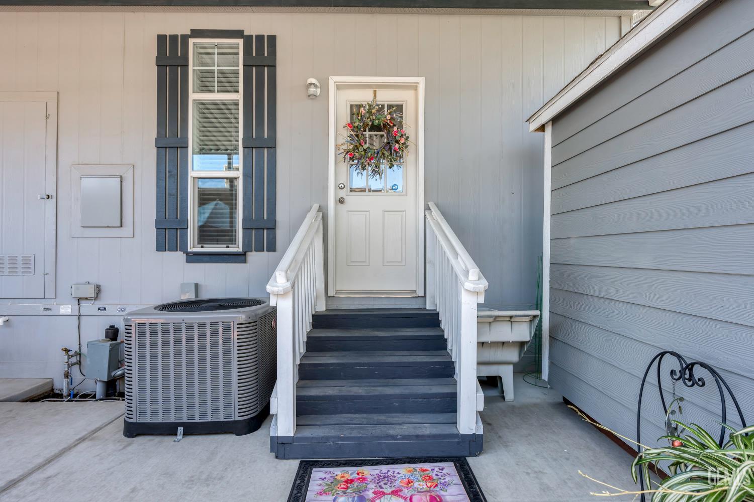 9131 Rosedale Highway — photo 34