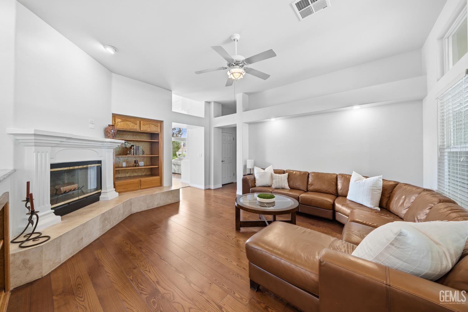 1009 Wealdshire Court — photo 9