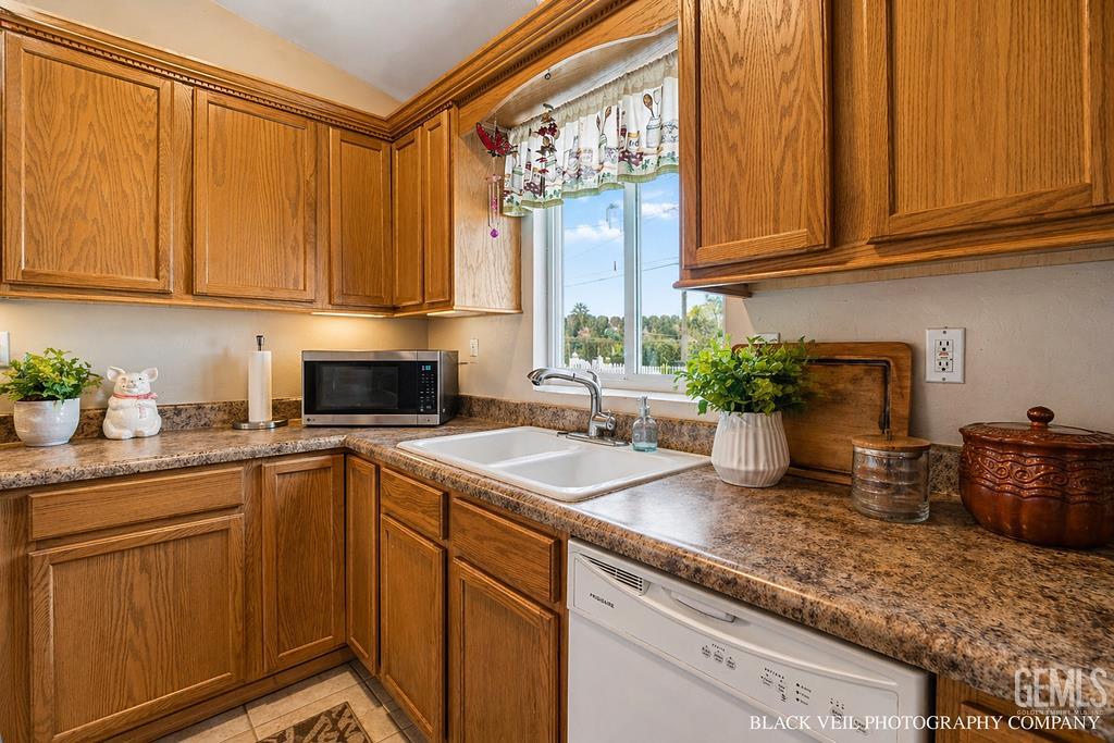 322 Wilson Avenue — photo 7