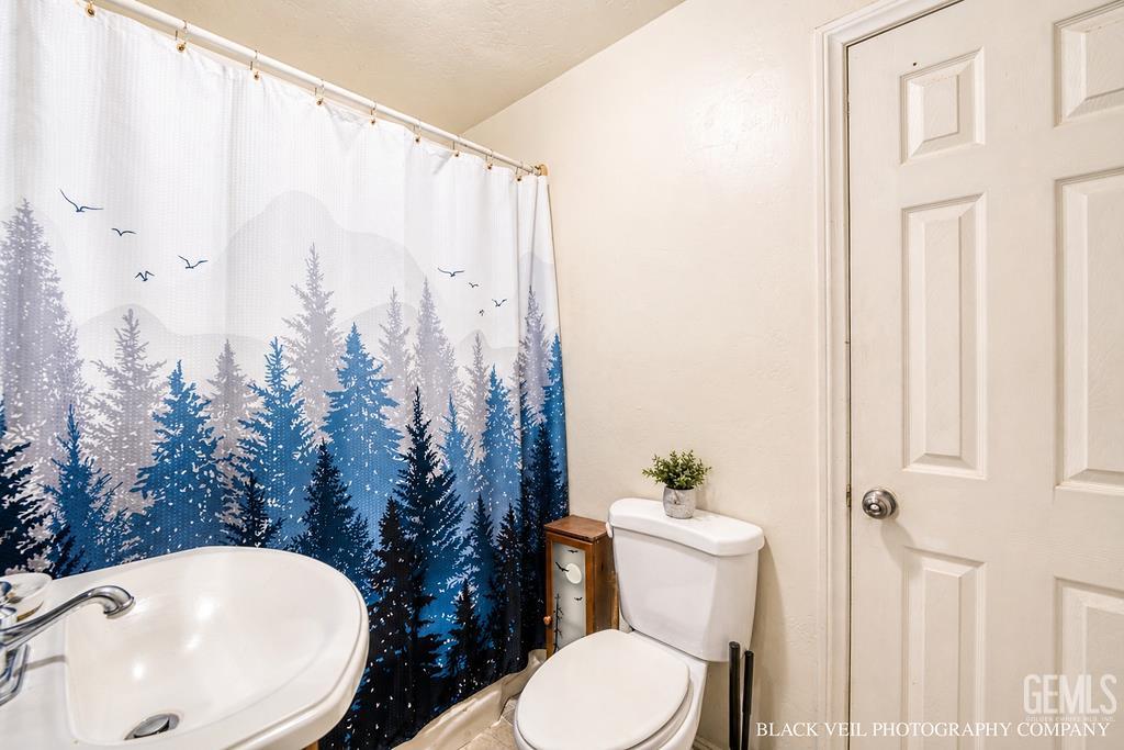 322 Wilson Avenue — photo 13