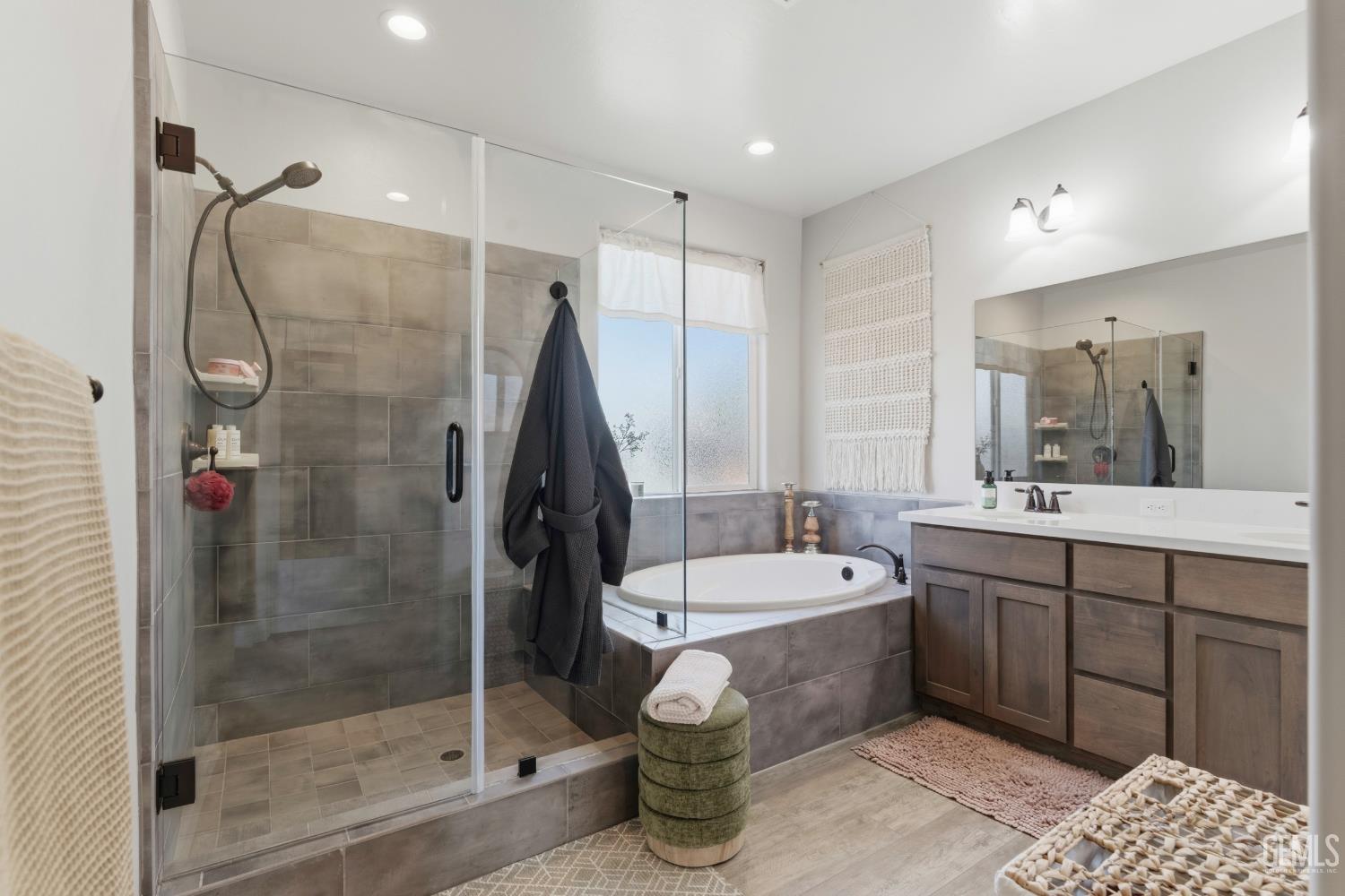 5206 Anaconda Avenue — photo 17